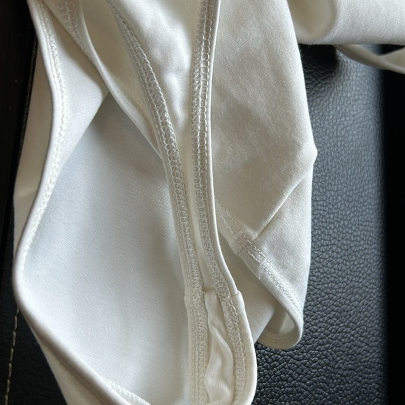 Aritzia BABATON WHITE BODYSUIT HERS White Seamless Thong Back Sz XS - Picture 7 of 9